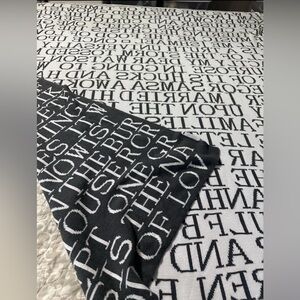 RARE Barnes & Noble Punctuate Literary Quote Throw Blanket Retired Cotton EUC